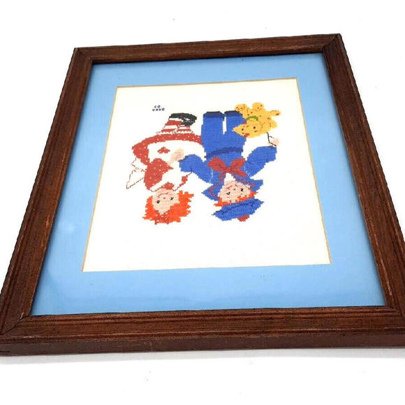 Vtg Raggedy Ann & Andy With Dog Arthur 12X15 Framed 1983 Needlepoint Picture - Picture 7 of 9